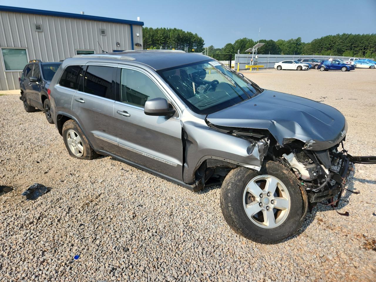 2013 Jeep Grand Cherokee Laredo Gray vin: 1C4RJFAG8DC505551