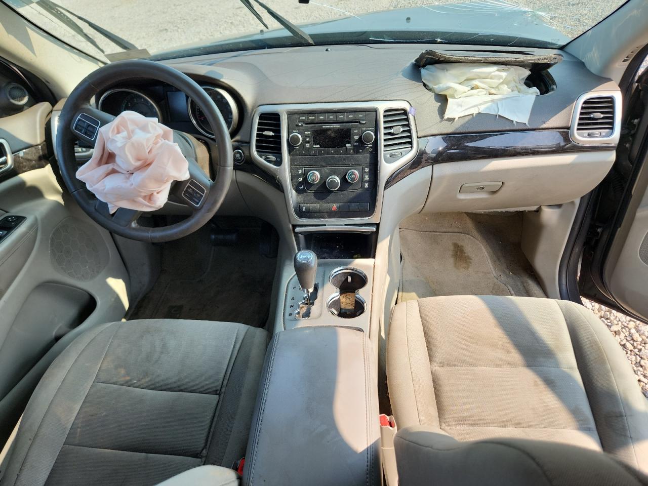 2013 Jeep Grand Cherokee Laredo Gray vin: 1C4RJFAG8DC505551