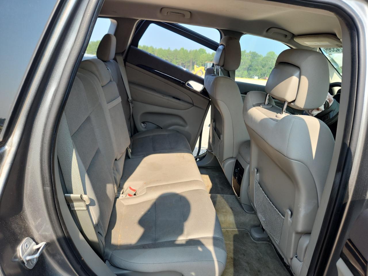 2013 Jeep Grand Cherokee Laredo Gray vin: 1C4RJFAG8DC505551