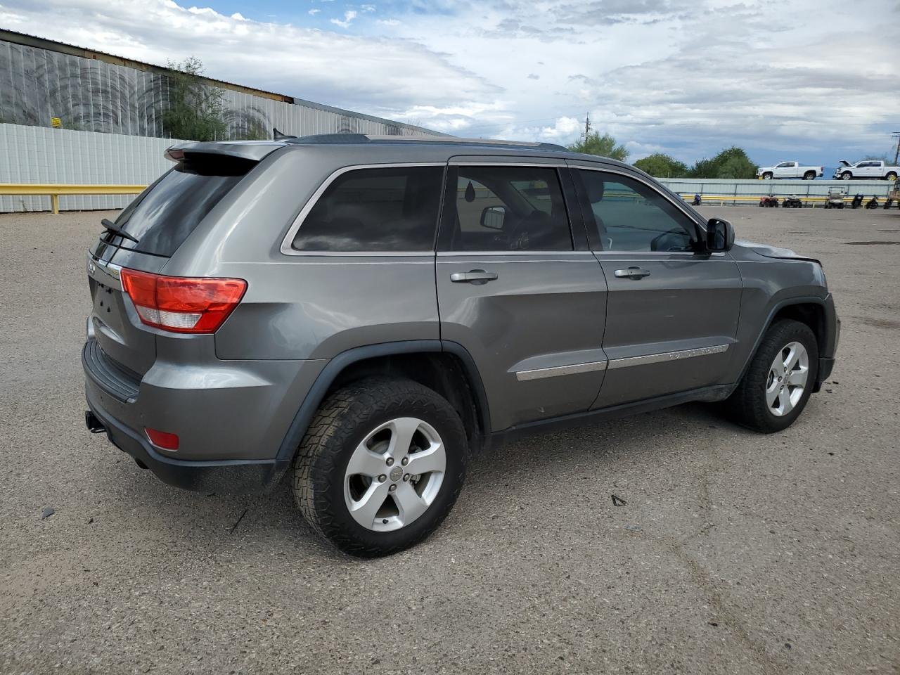 2013 Jeep Grand Cherokee Laredo Угольный vin: 1C4RJFAG8DC505789