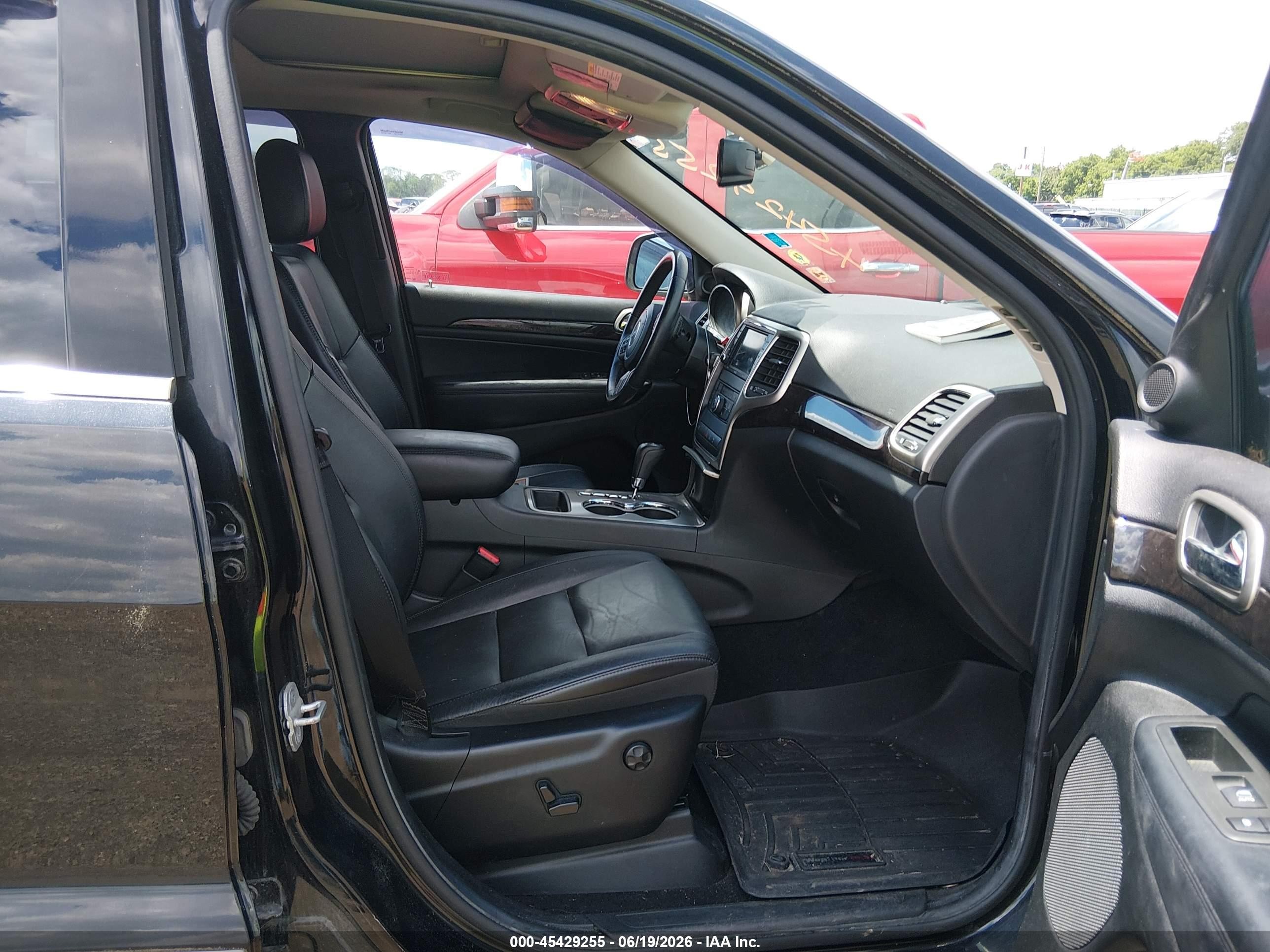 2013 Jeep Grand Cherokee Laredo Black vin: 1C4RJFAG8DC505792