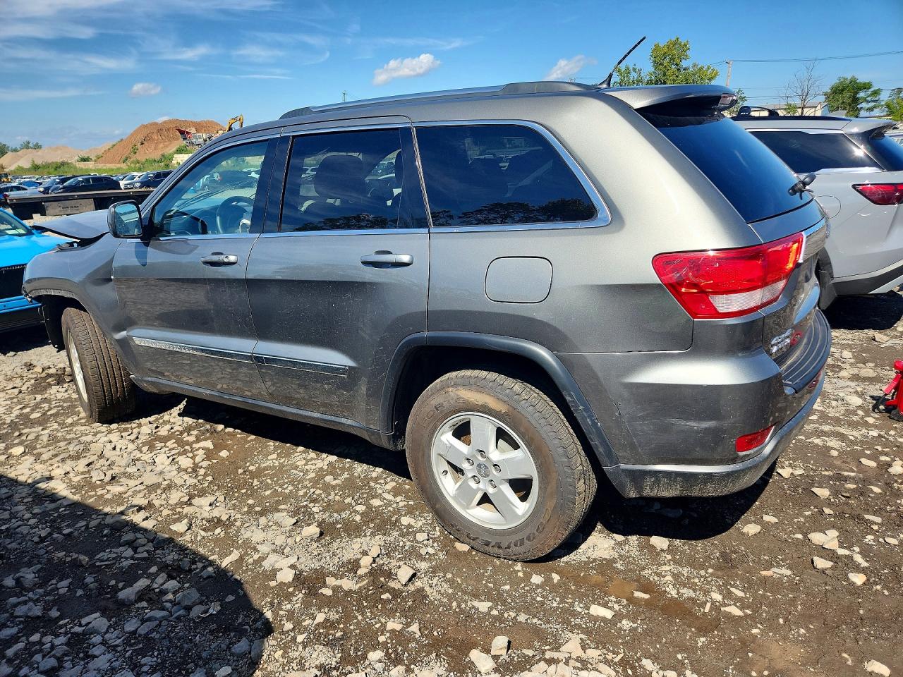 2013 Jeep Grand Cherokee Laredo Gray vin: 1C4RJFAG8DC506098