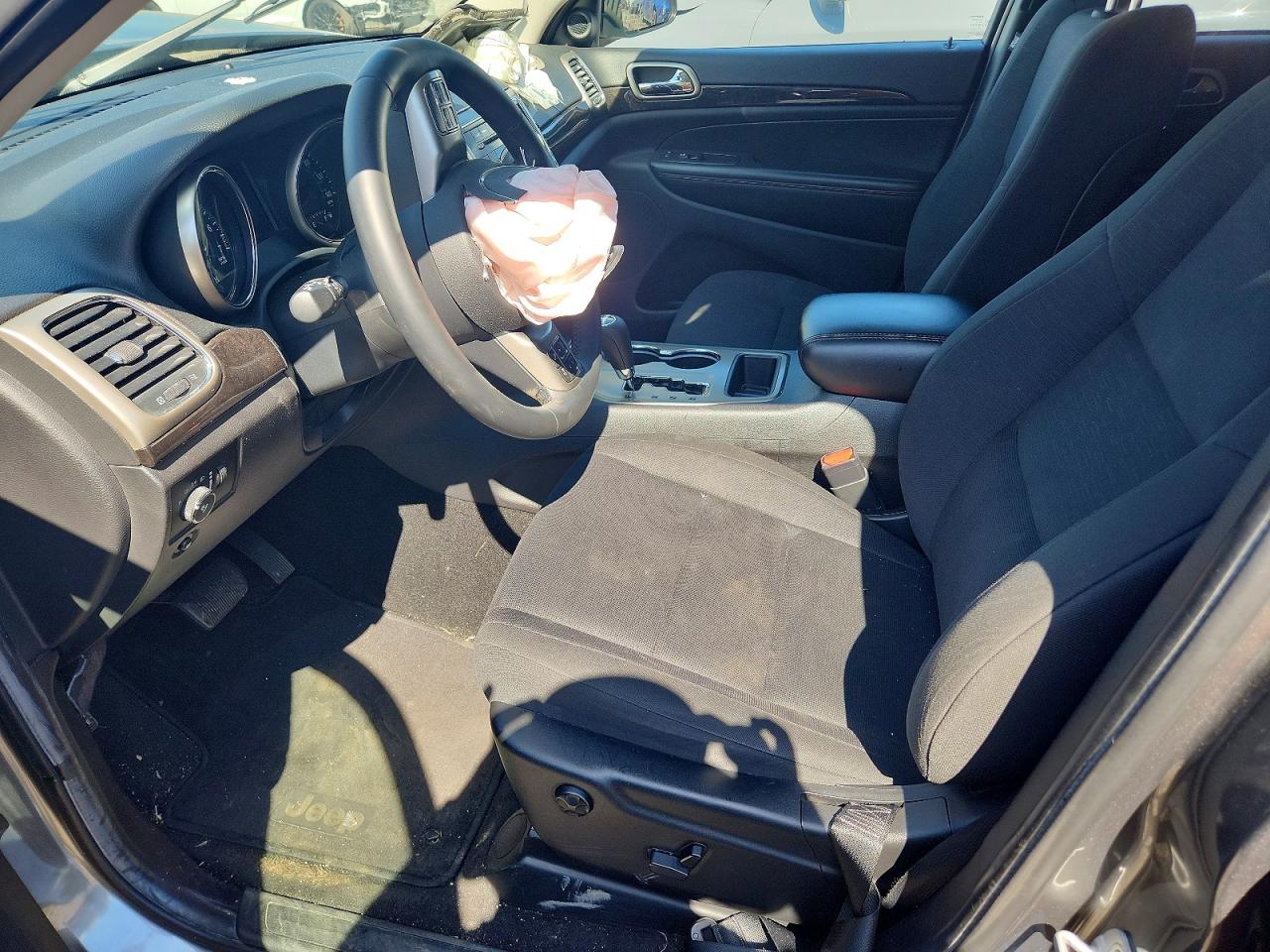 2013 Jeep Grand Cherokee Laredo Gray vin: 1C4RJFAG8DC506098