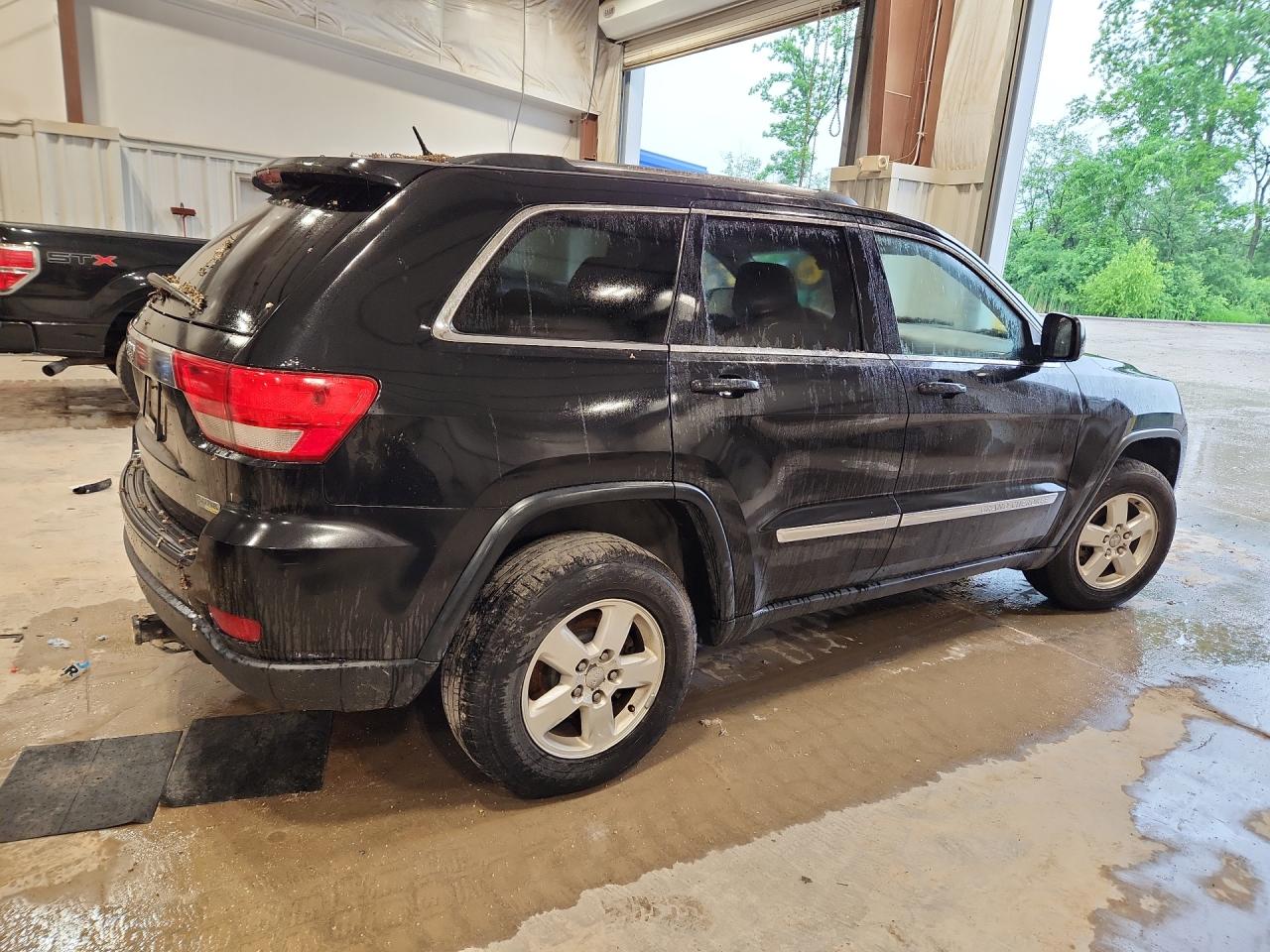 2013 Jeep Grand Cherokee Laredo Black vin: 1C4RJFAG8DC508403 Damage: Right Qtr Panel, Chipped, 3