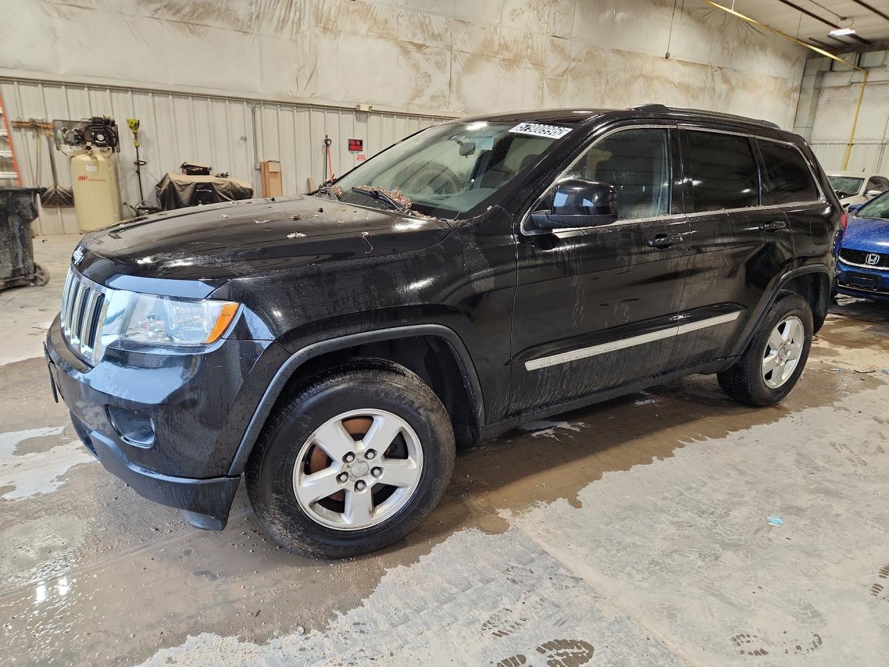 2013 Jeep Grand Cherokee Laredo Black vin: 1C4RJFAG8DC508403 Damage: Front Bumper, Heavy Scratch, 1/2 To 1 Inch
