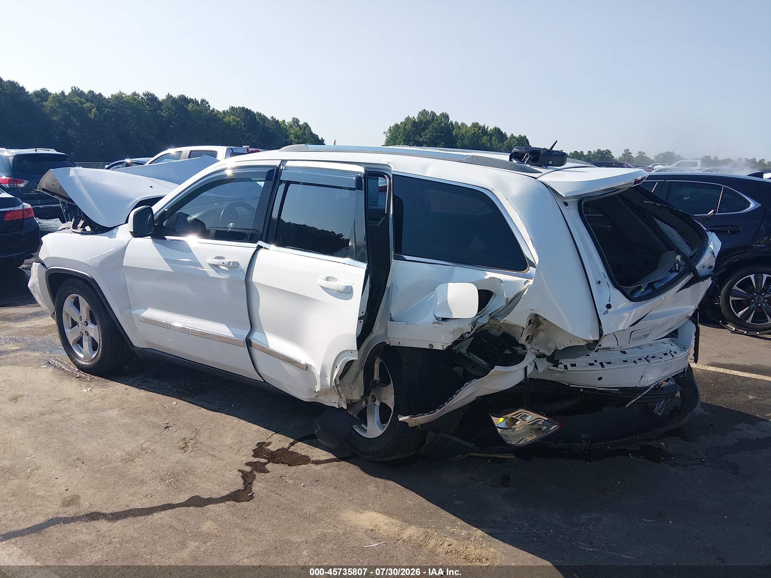 2013 Jeep Grand Cherokee Laredo White vin: 1C4RJFAG8DC548772