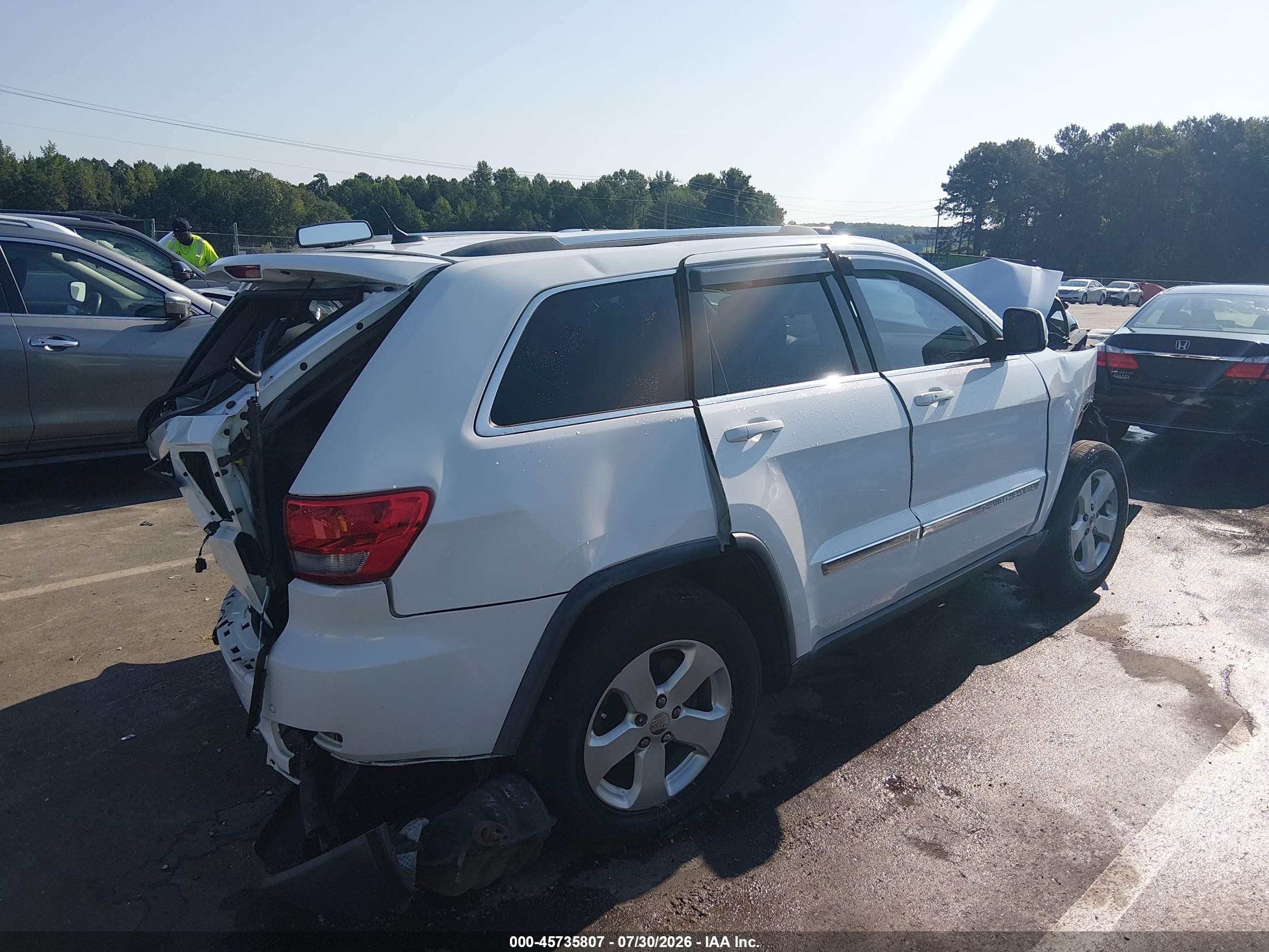2013 Jeep Grand Cherokee Laredo White vin: 1C4RJFAG8DC548772