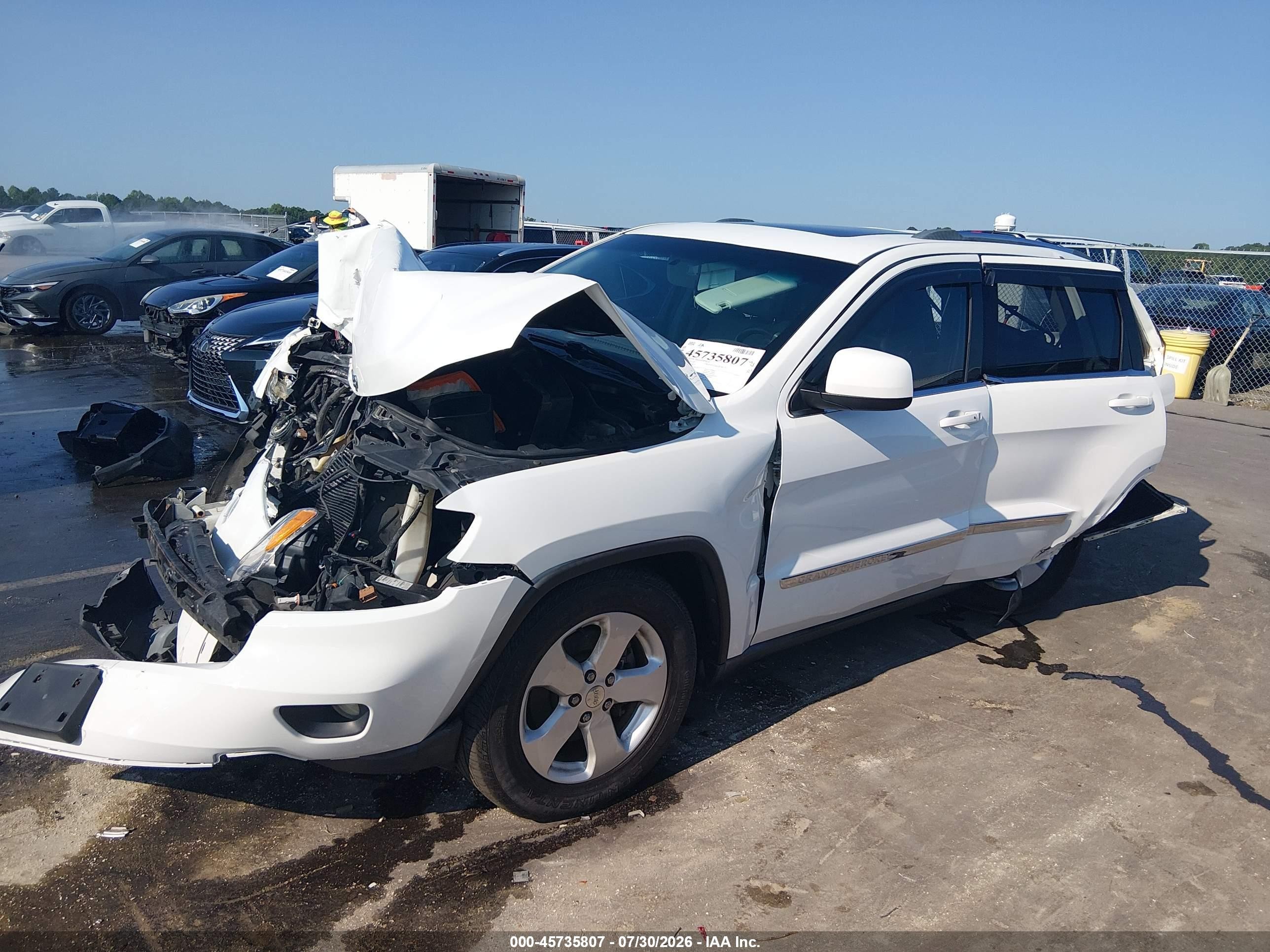 2013 Jeep Grand Cherokee Laredo White vin: 1C4RJFAG8DC548772