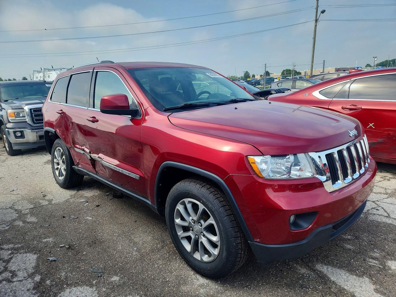 2013 Jeep Grand Cherokee Laredo Burgundy vin: 1C4RJFAG8DC583831