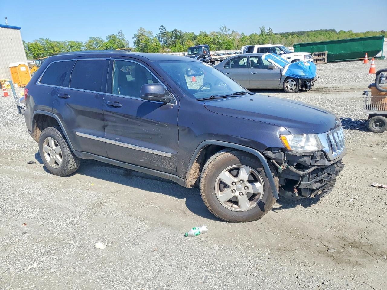 2013 Jeep Grand Cherokee Laredo Gray vin: 1C4RJFAG8DC584087