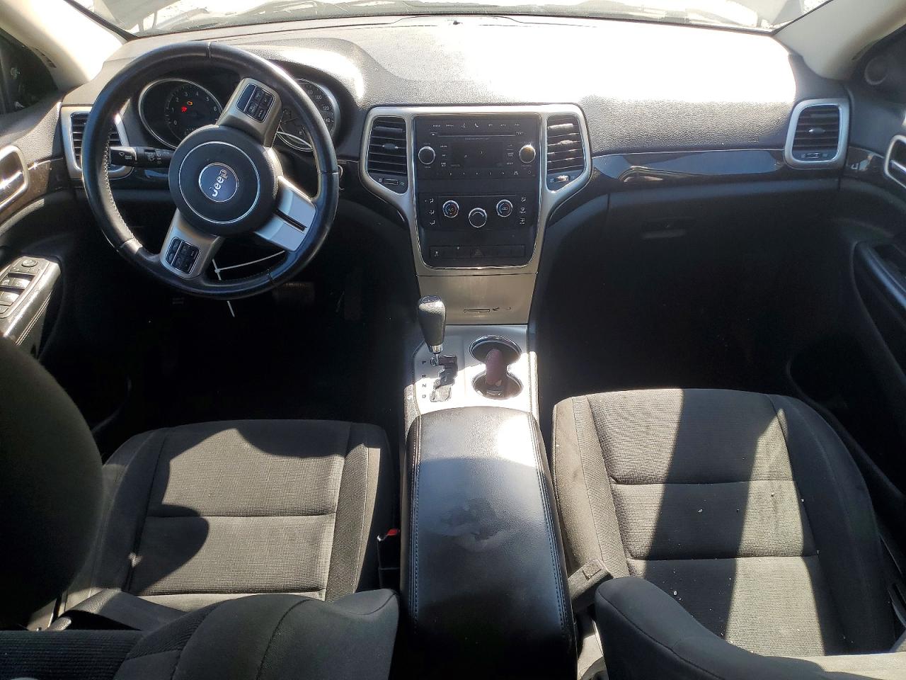 2013 Jeep Grand Cherokee Laredo Gray vin: 1C4RJFAG8DC584087