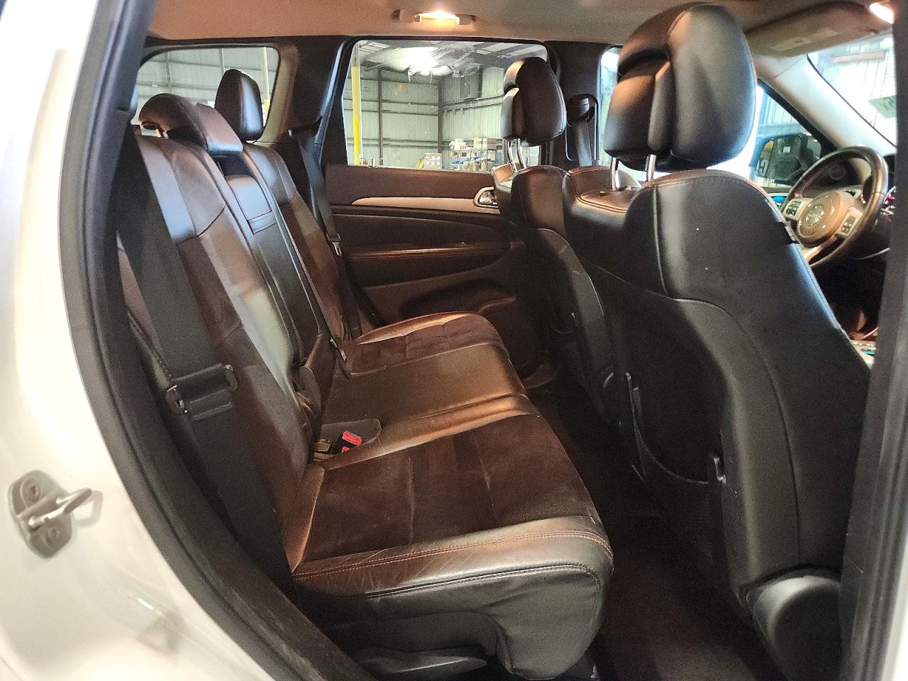 2013 Jeep Grand Cherokee Laredo Белый vin: 1C4RJFAG8DC647933