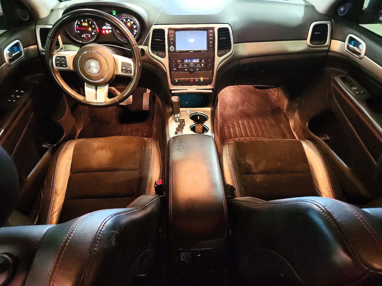 2013 Jeep Grand Cherokee Laredo Белый vin: 1C4RJFAG8DC647933