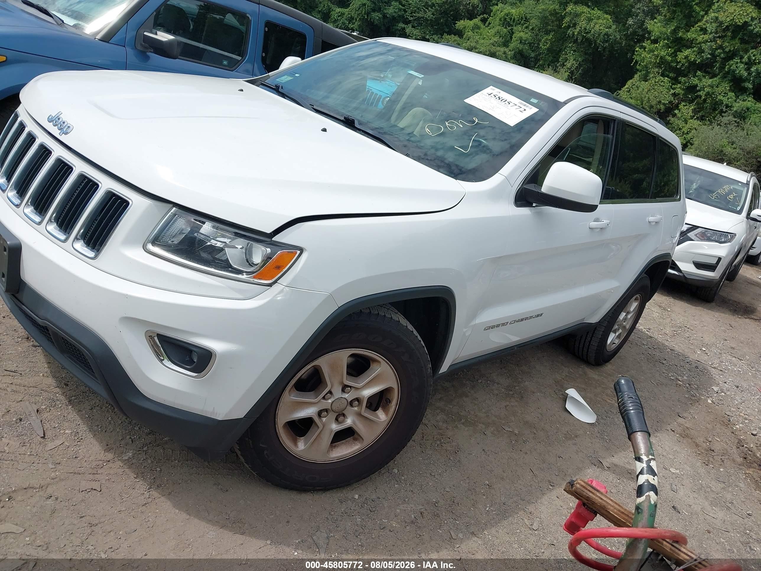 2014 Jeep Grand Cherokee Laredo White vin: 1C4RJFAG8EC110058