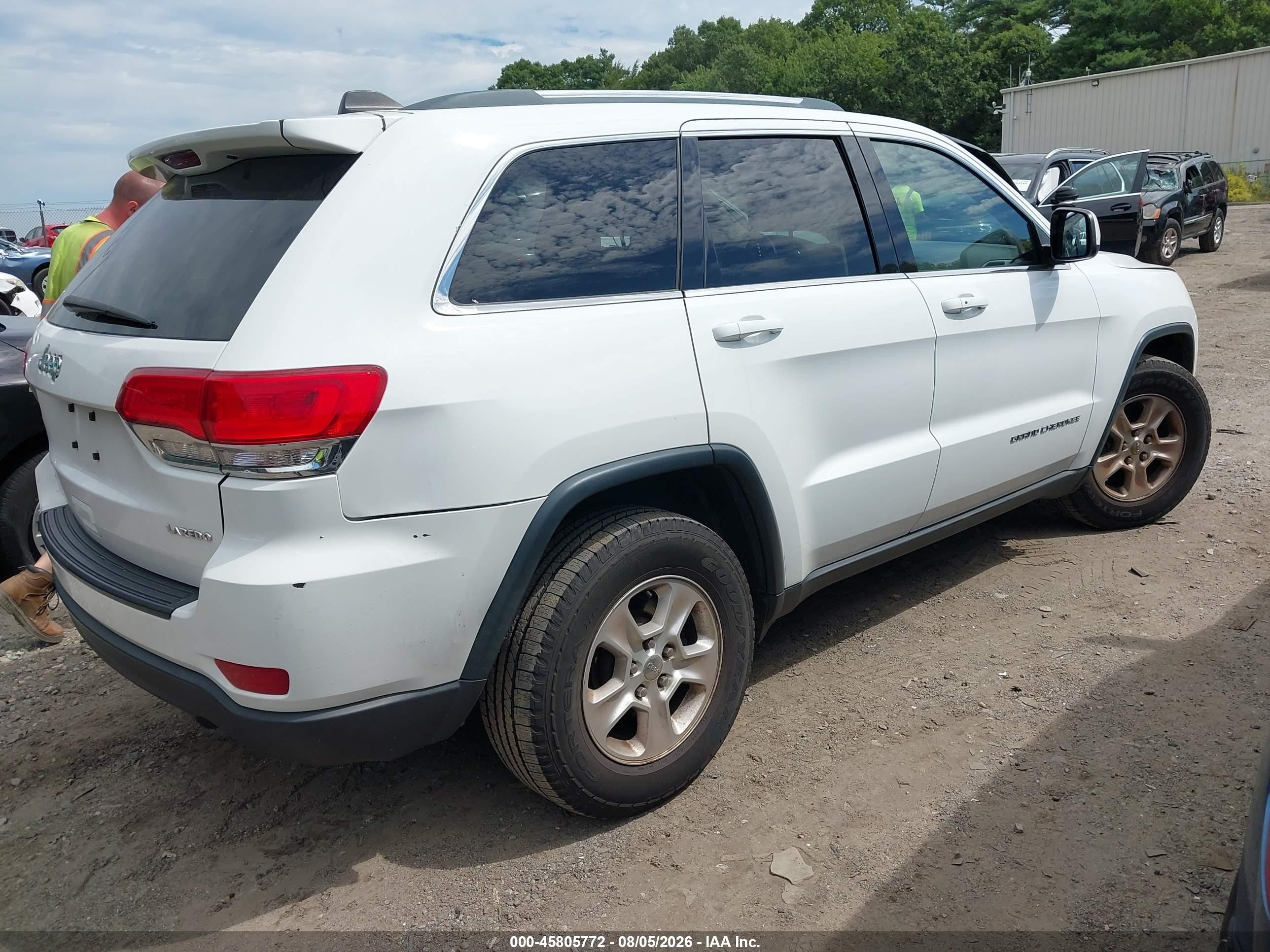 2014 Jeep Grand Cherokee Laredo White vin: 1C4RJFAG8EC110058