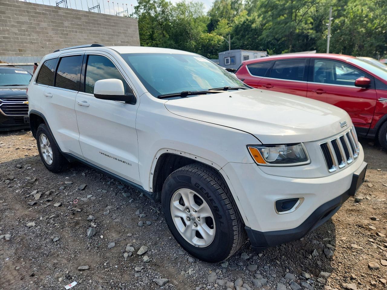 2014 Jeep Grand Cherokee Laredo White vin: 1C4RJFAG8EC110142