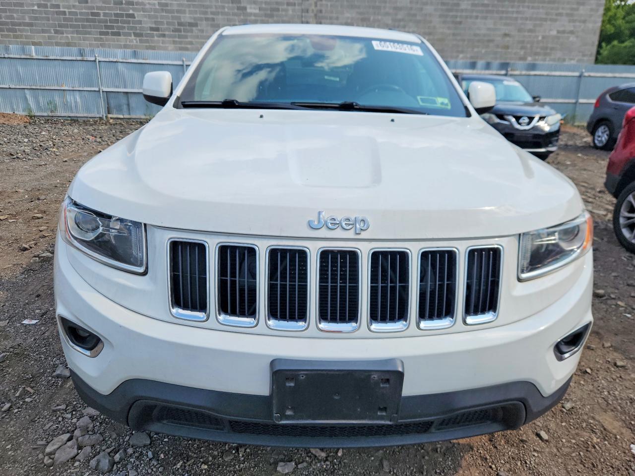 2014 Jeep Grand Cherokee Laredo White vin: 1C4RJFAG8EC110142