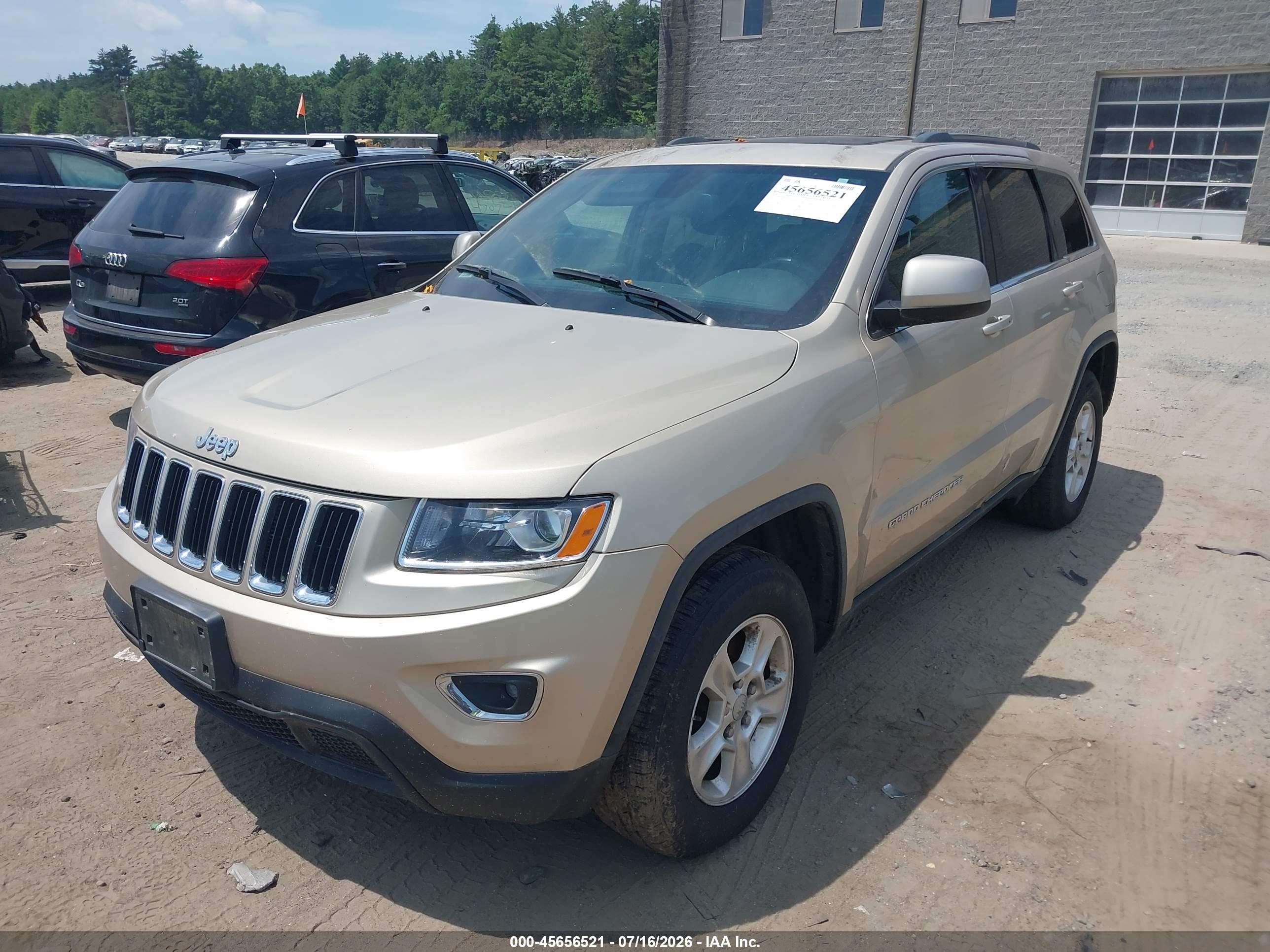 2014 Jeep Grand Cherokee Laredo Gold vin: 1C4RJFAG8EC119777