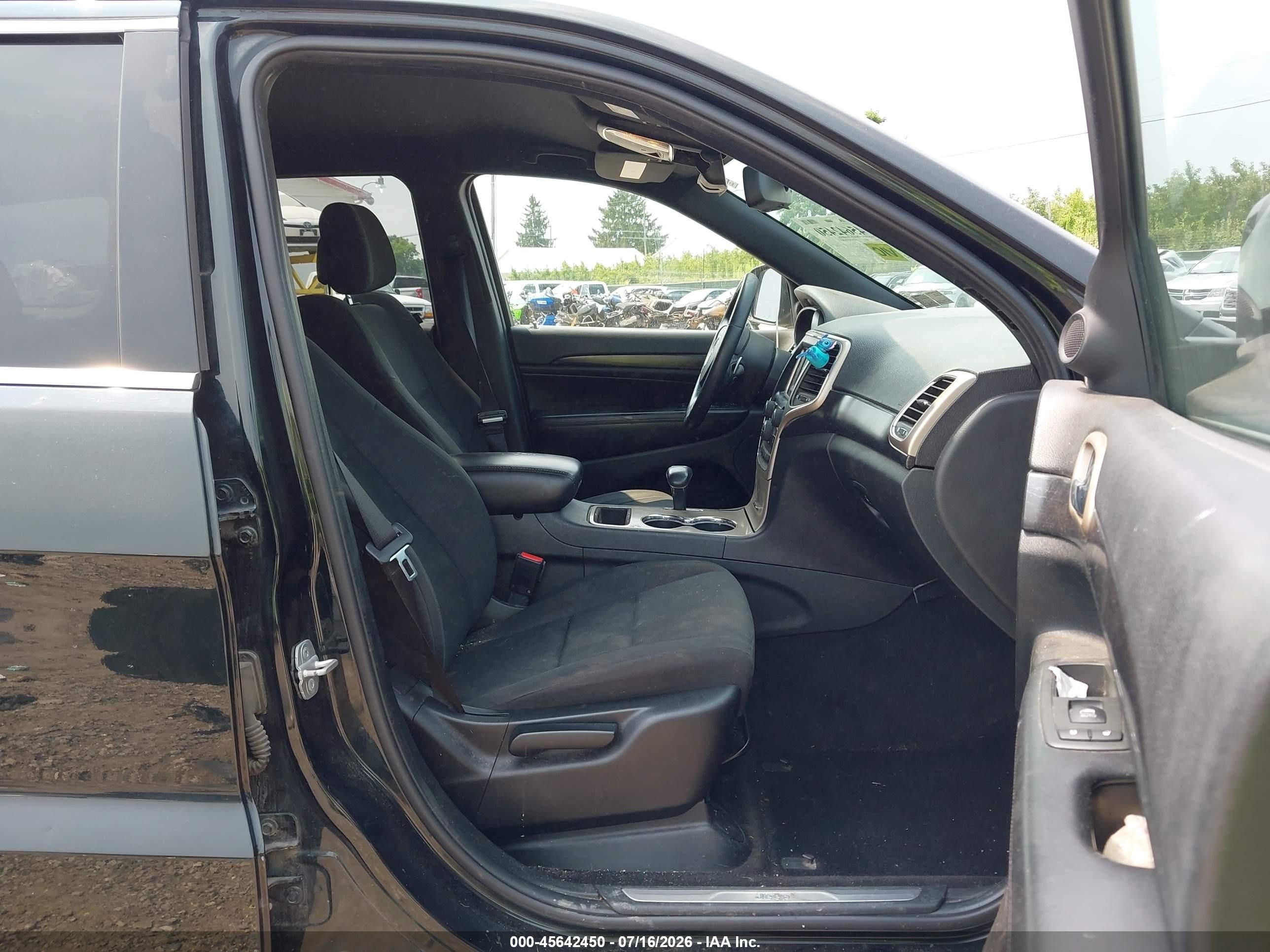 2014 Jeep Grand Cherokee Laredo Black vin: 1C4RJFAG8EC126406