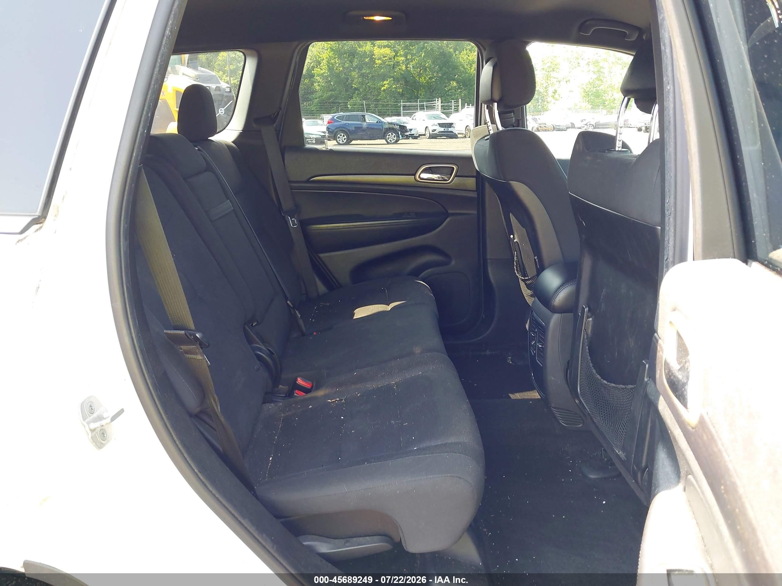 2014 Jeep Grand Cherokee Laredo Белый vin: 1C4RJFAG8EC163892