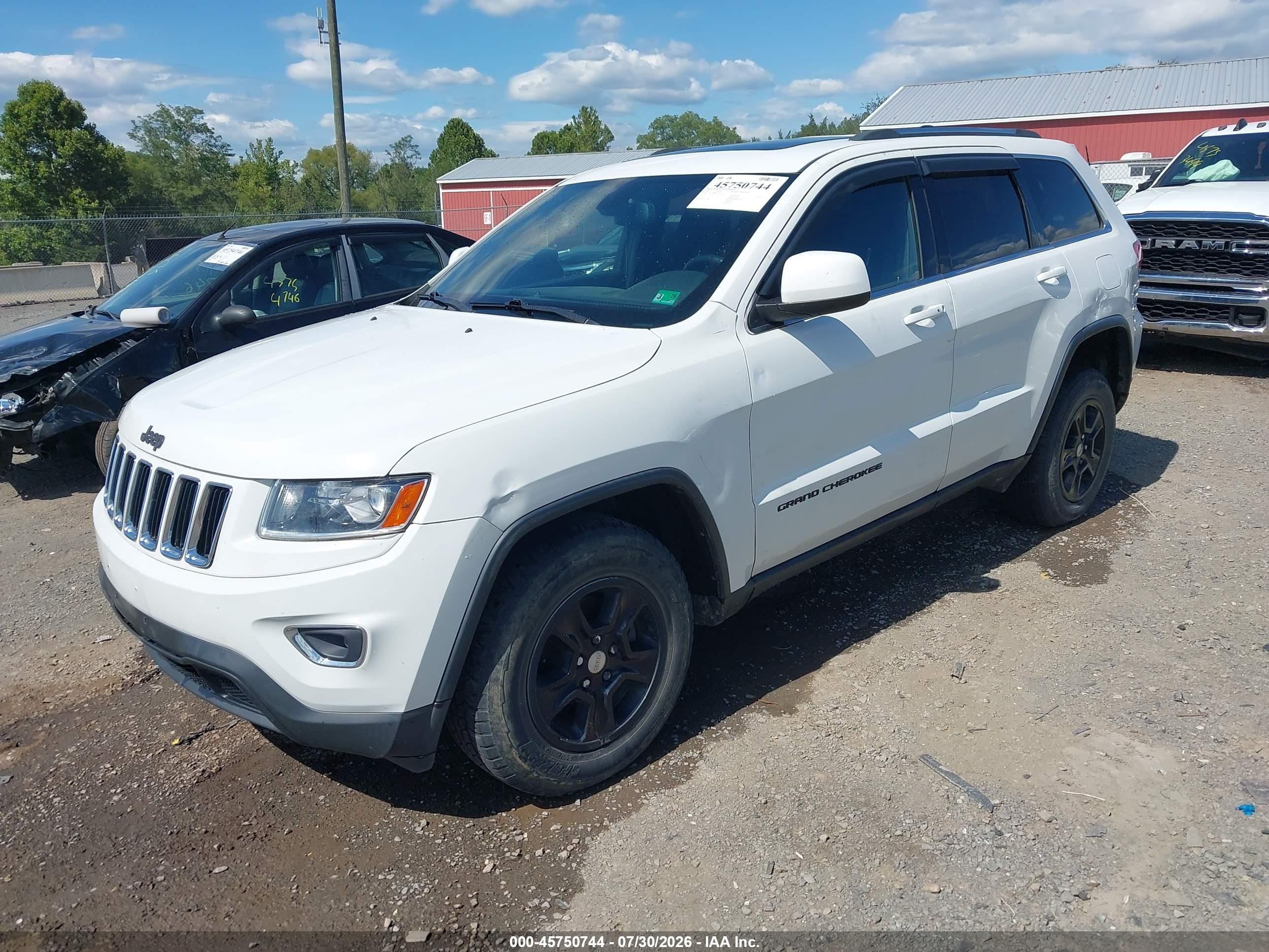 2014 Jeep Grand Cherokee Laredo White vin: 1C4RJFAG8EC232192