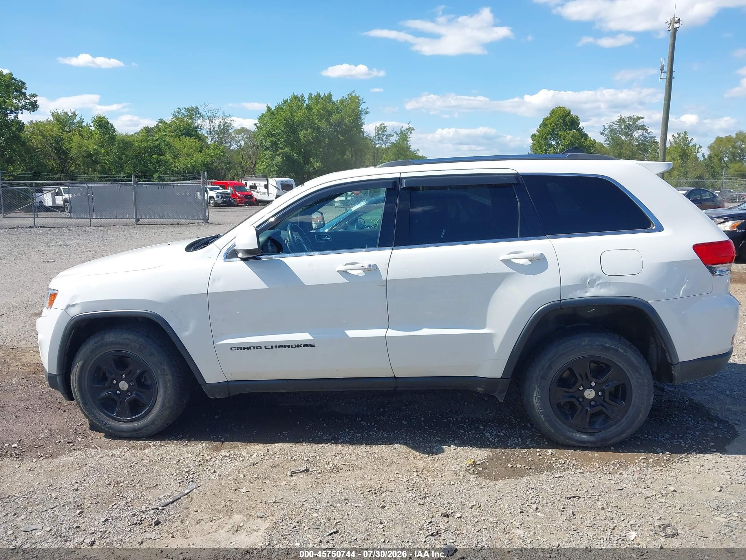 2014 Jeep Grand Cherokee Laredo White vin: 1C4RJFAG8EC232192