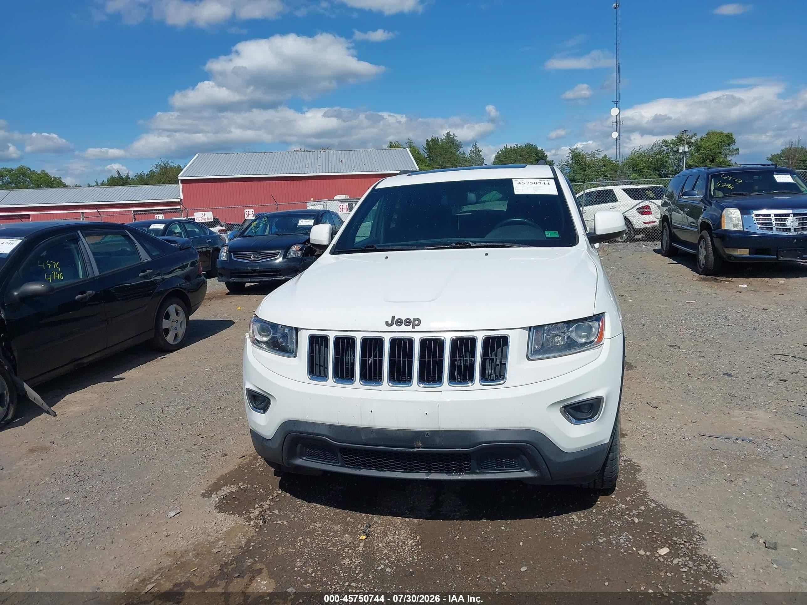 2014 Jeep Grand Cherokee Laredo White vin: 1C4RJFAG8EC232192