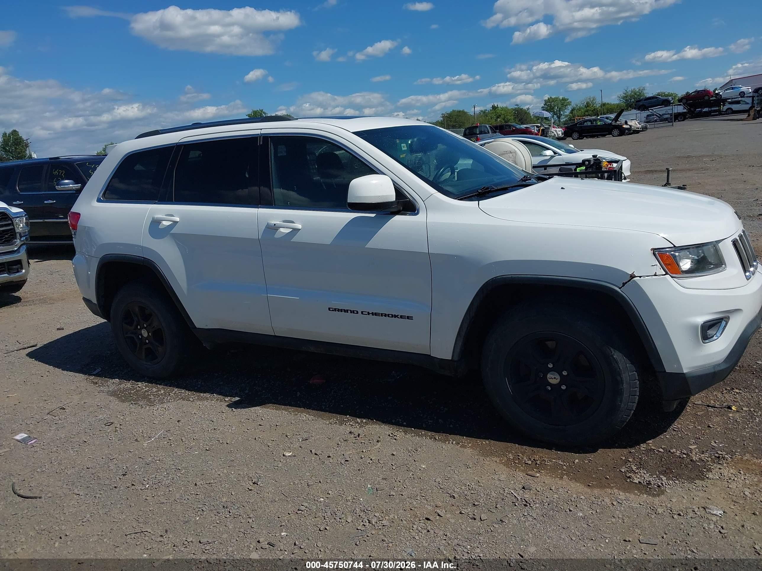 2014 Jeep Grand Cherokee Laredo White vin: 1C4RJFAG8EC232192