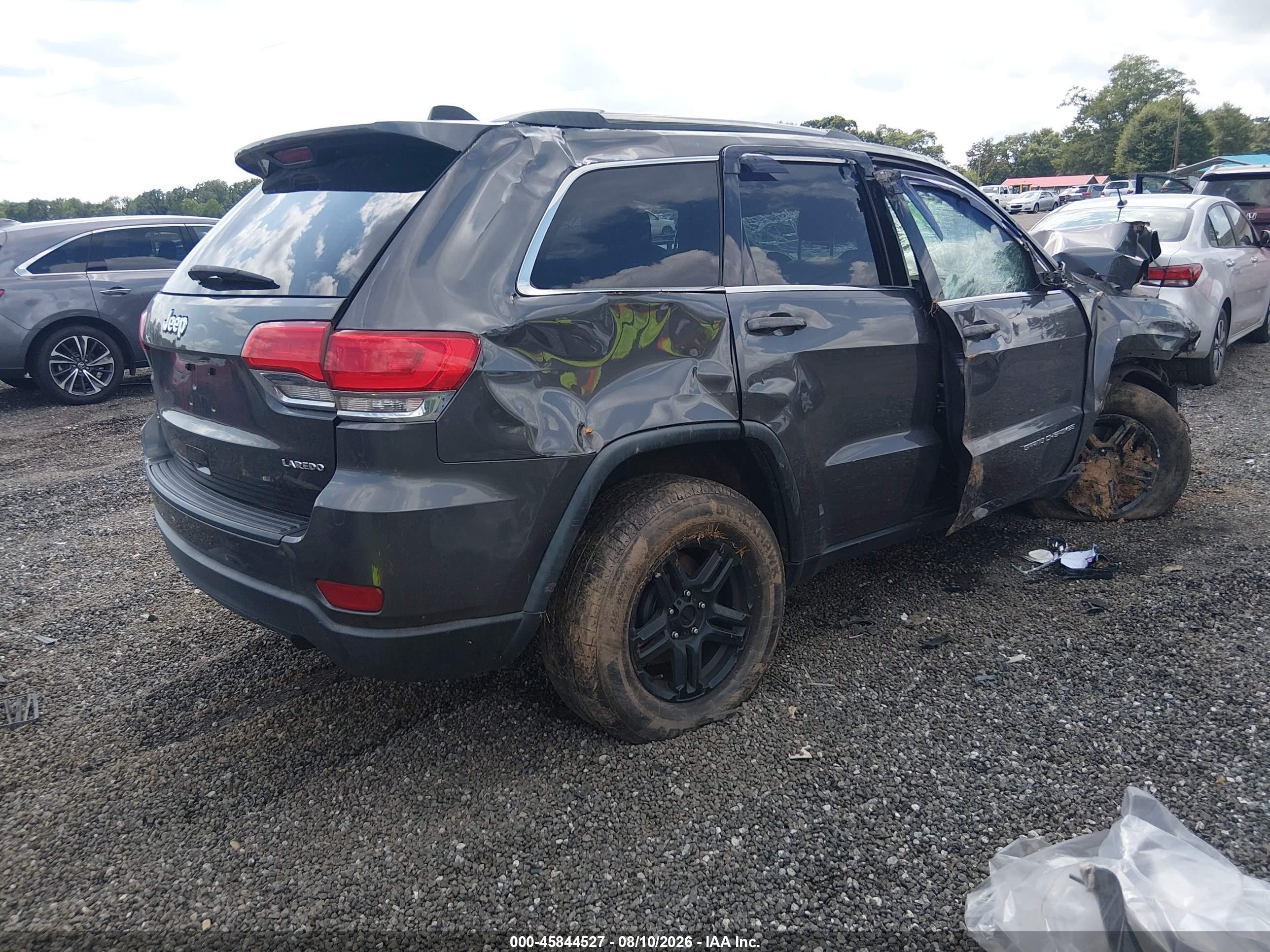 2014 Jeep Grand Cherokee Laredo Gray vin: 1C4RJFAG8EC270067
