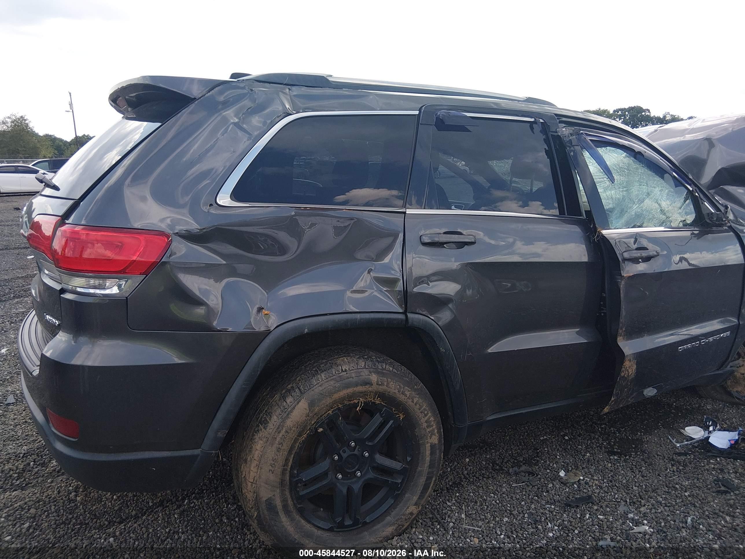 2014 Jeep Grand Cherokee Laredo Gray vin: 1C4RJFAG8EC270067