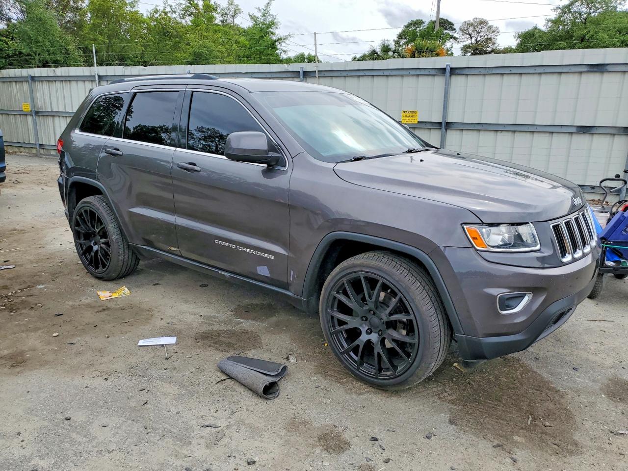 2014 Jeep Grand Cherokee Laredo Gray vin: 1C4RJFAG8EC534453