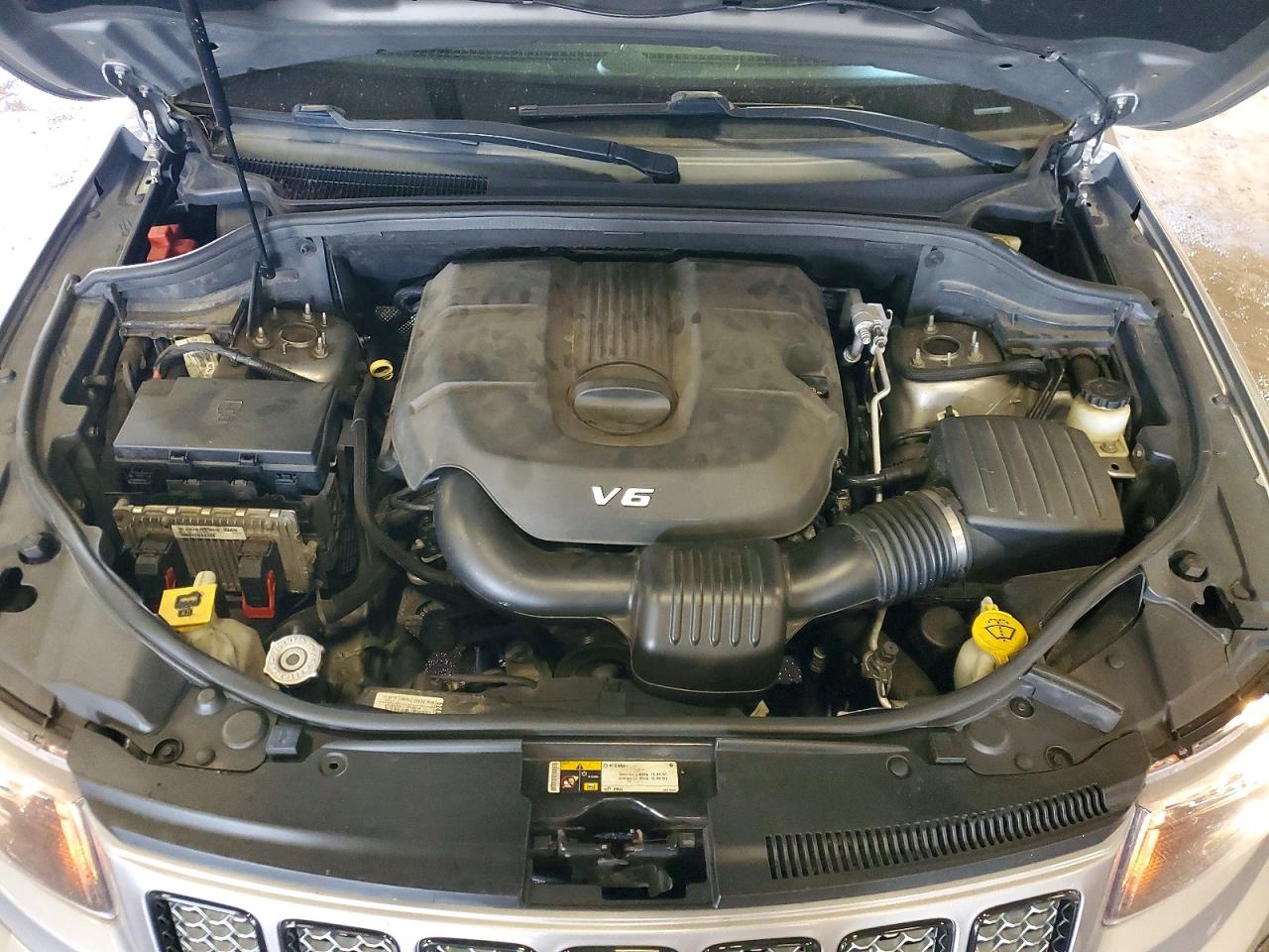 2014 Jeep Grand Cherokee Laredo Gray vin: 1C4RJFAG8EC541550