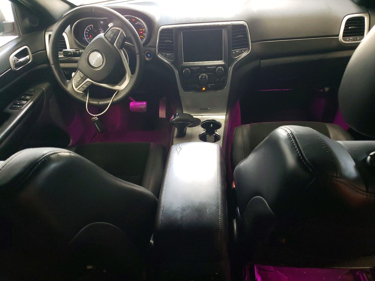 2015 Jeep Grand Cherokee Laredo Белый vin: 1C4RJFAG8FC165868