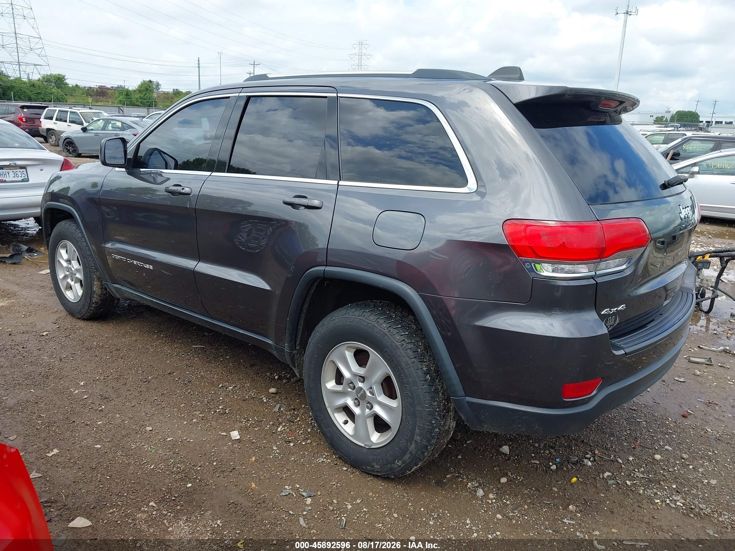 2015 Jeep Grand Cherokee Laredo Gray vin: 1C4RJFAG8FC168219