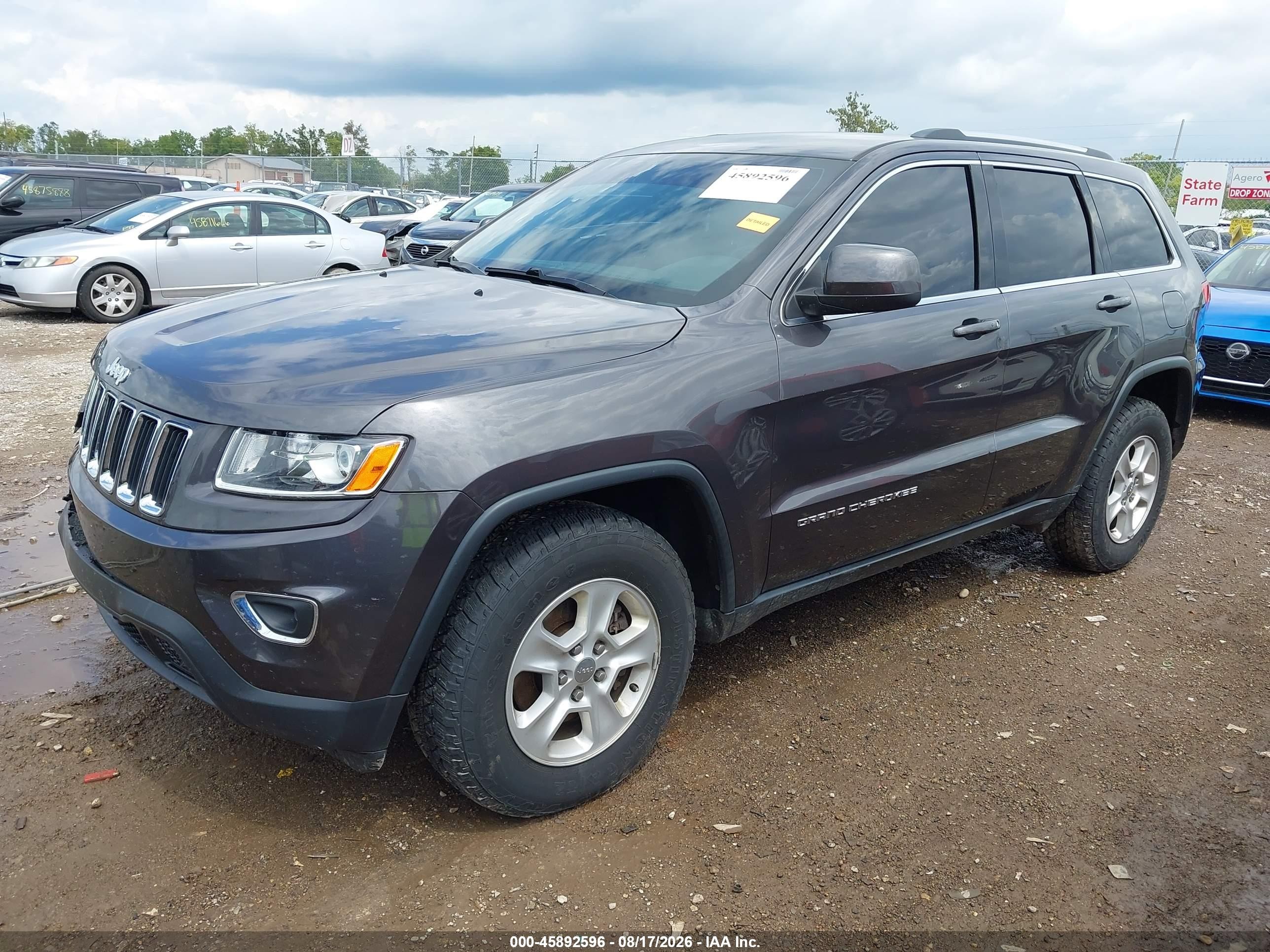 2015 Jeep Grand Cherokee Laredo Gray vin: 1C4RJFAG8FC168219