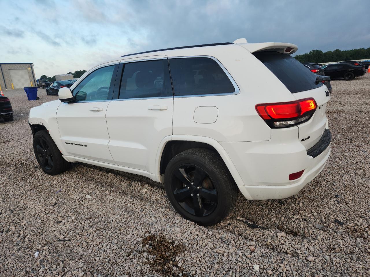2015 Jeep Grand Cherokee Laredo White vin: 1C4RJFAG8FC190236