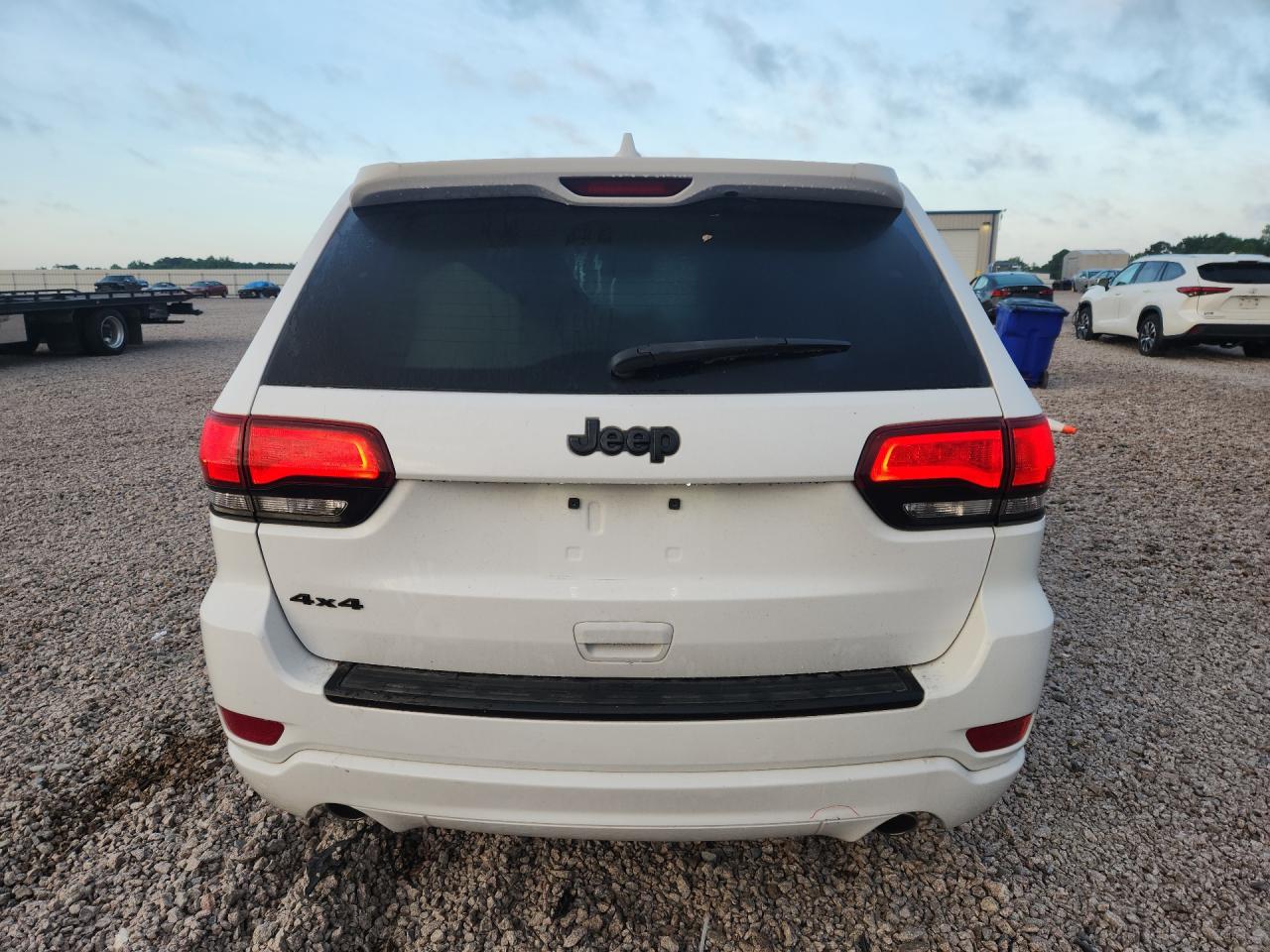 2015 Jeep Grand Cherokee Laredo White vin: 1C4RJFAG8FC190236