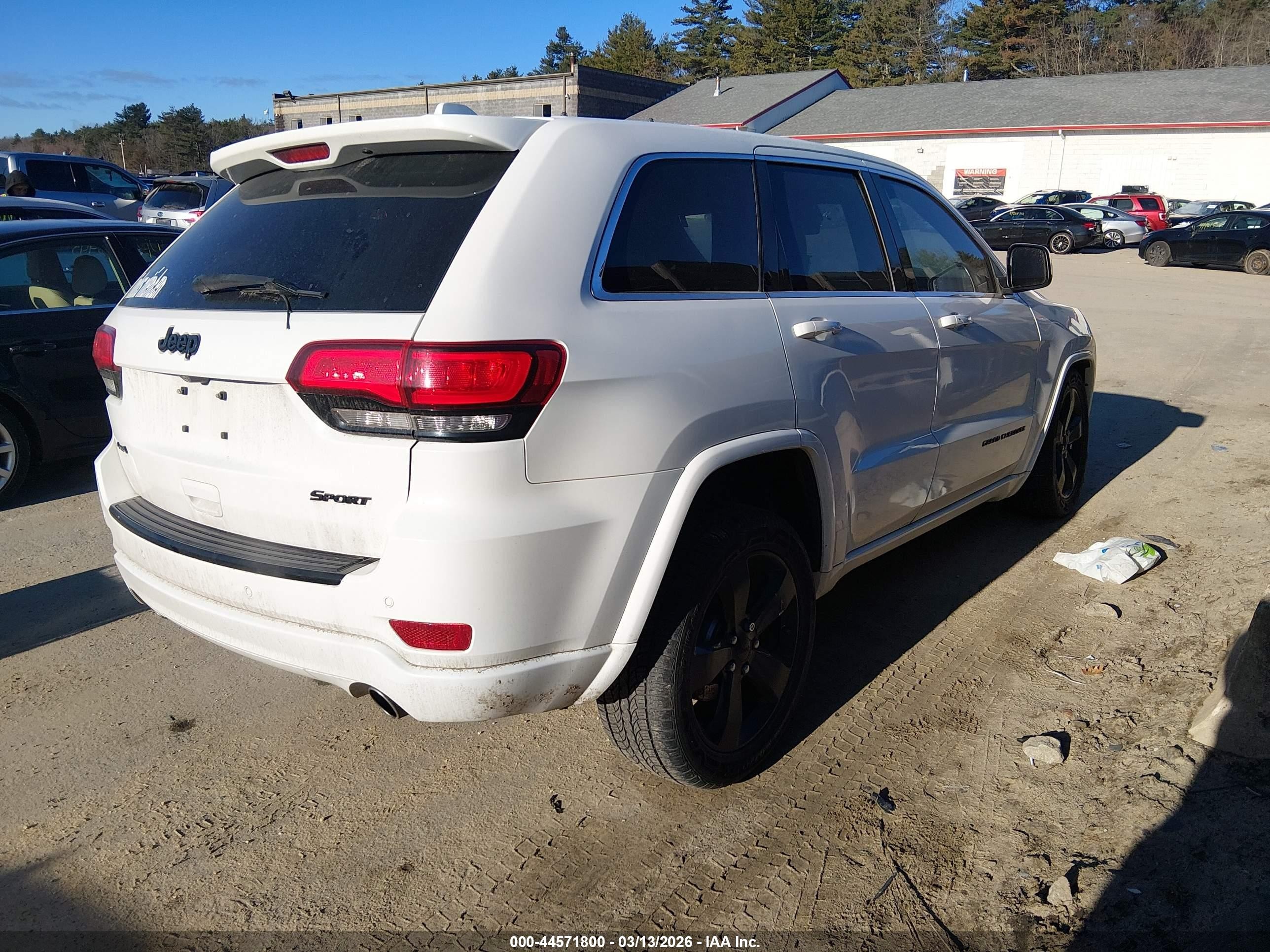 2015 Jeep Grand Cherokee Altitude White vin: 1C4RJFAG8FC209688