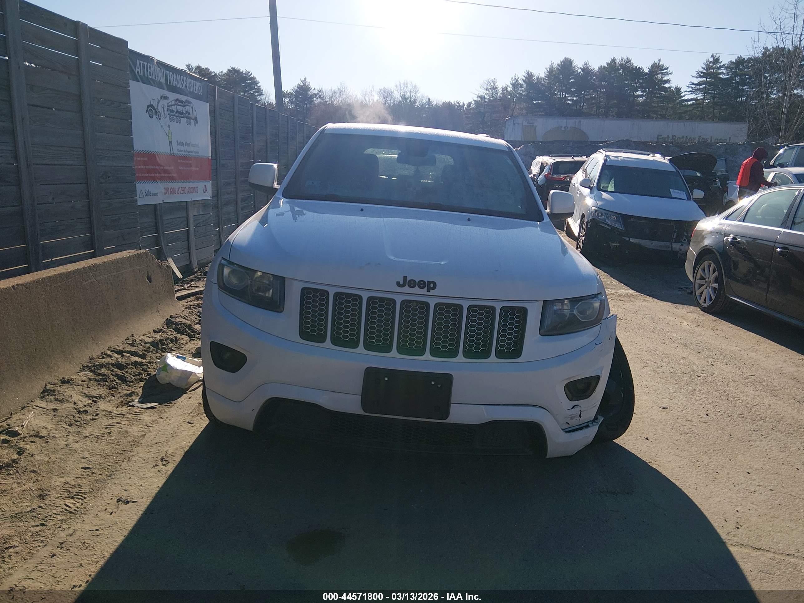 2015 Jeep Grand Cherokee Altitude White vin: 1C4RJFAG8FC209688