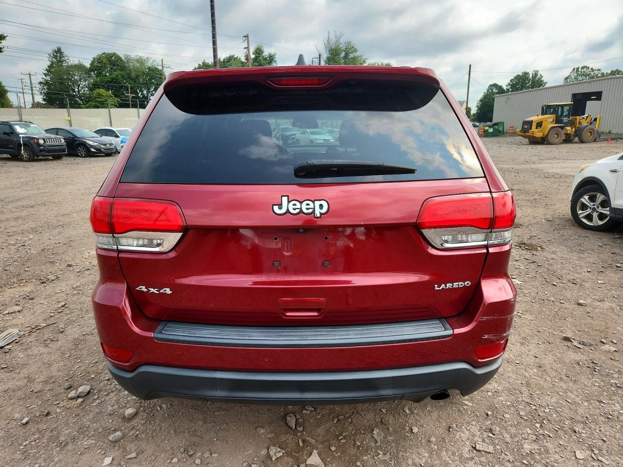 2015 Jeep Grand Cherokee Laredo Красный vin: 1C4RJFAG8FC237118