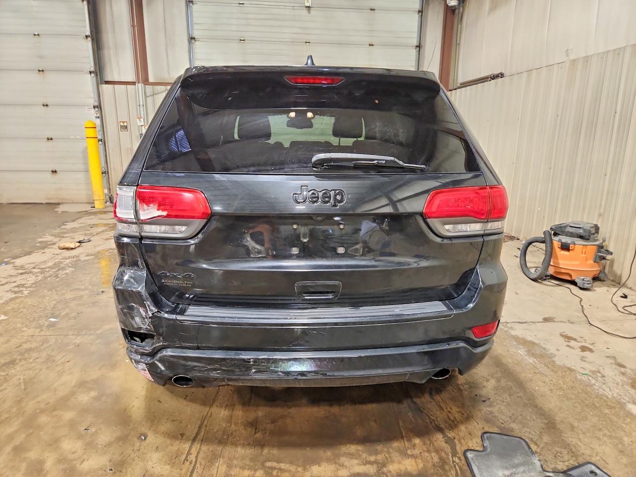 2015 Jeep Grand Cherokee Laredo Black vin: 1C4RJFAG8FC627958