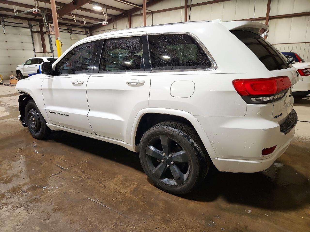 2015 Jeep Grand Cherokee Laredo White vin: 1C4RJFAG8FC660328
