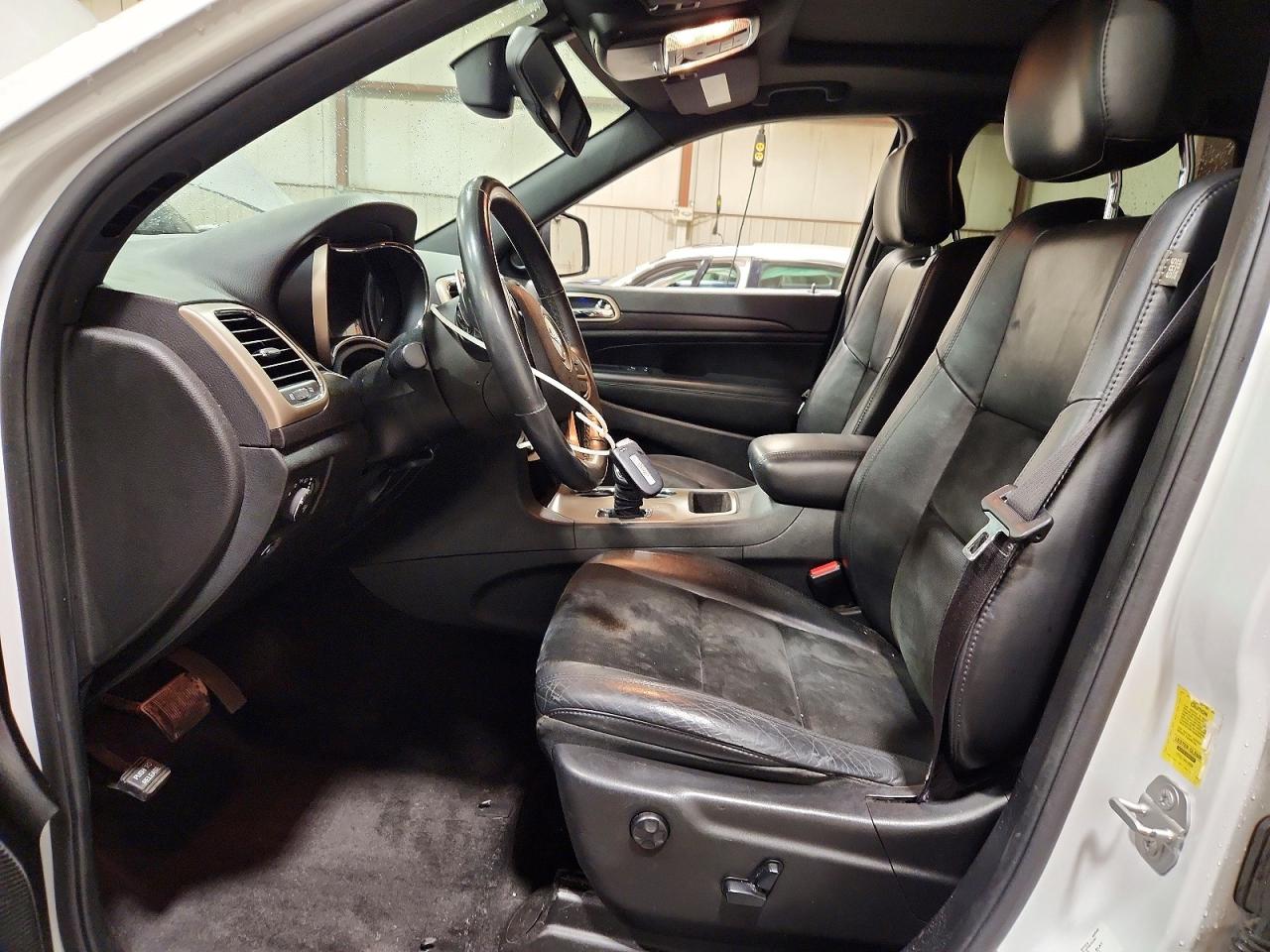 2015 Jeep Grand Cherokee Laredo White vin: 1C4RJFAG8FC660328
