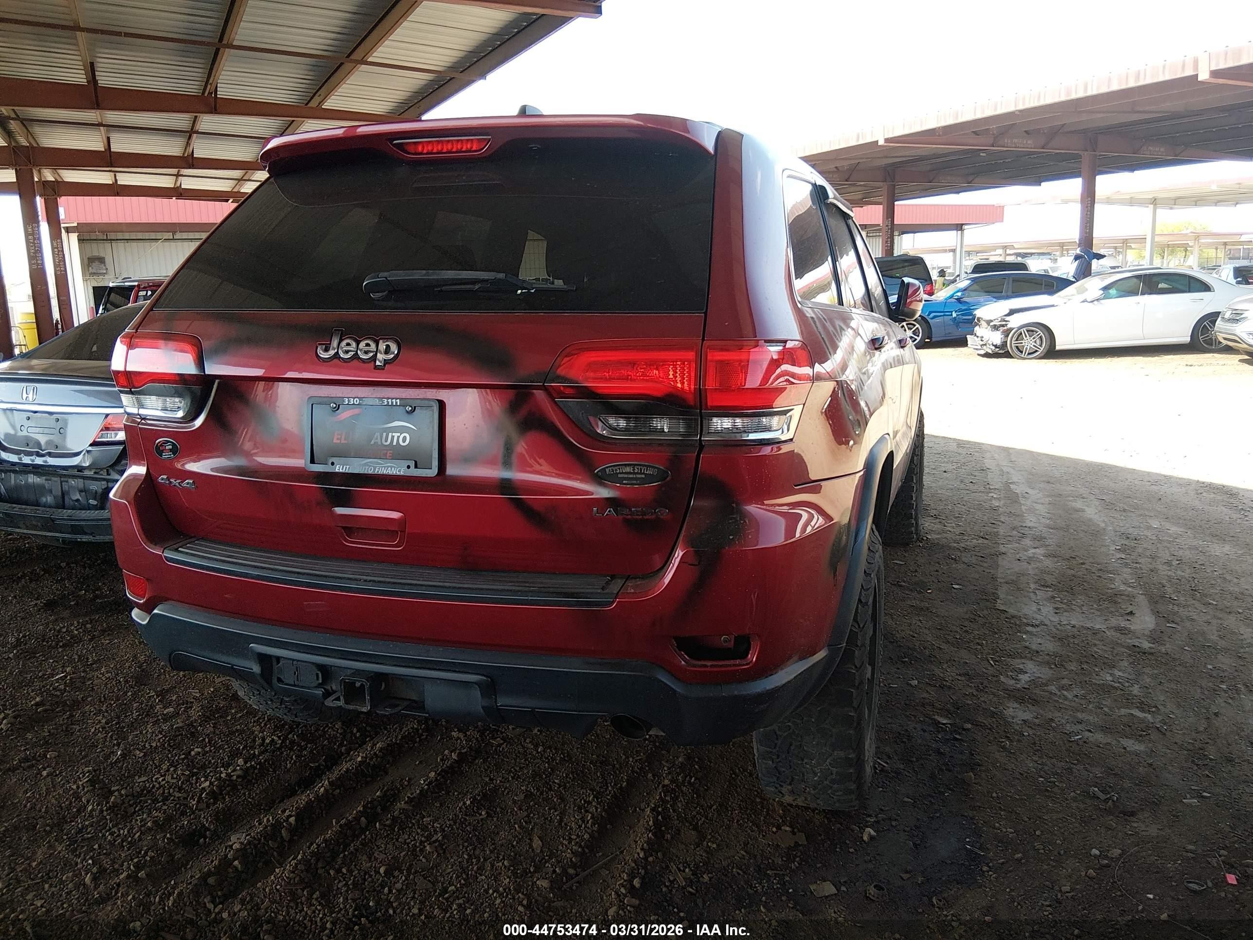 2015 Jeep Grand Cherokee Laredo Red vin: 1C4RJFAG8FC697072