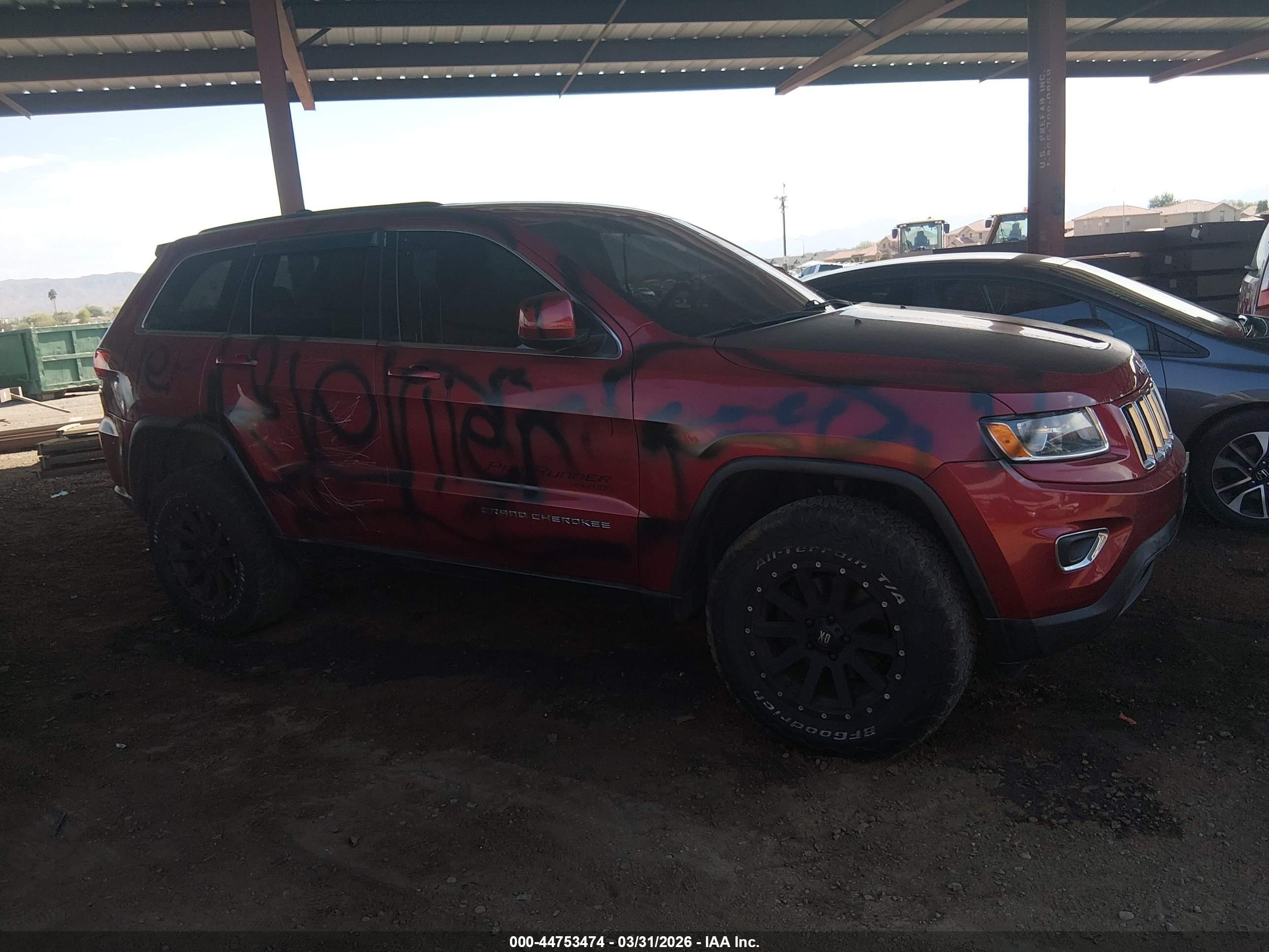 2015 Jeep Grand Cherokee Laredo Red vin: 1C4RJFAG8FC697072