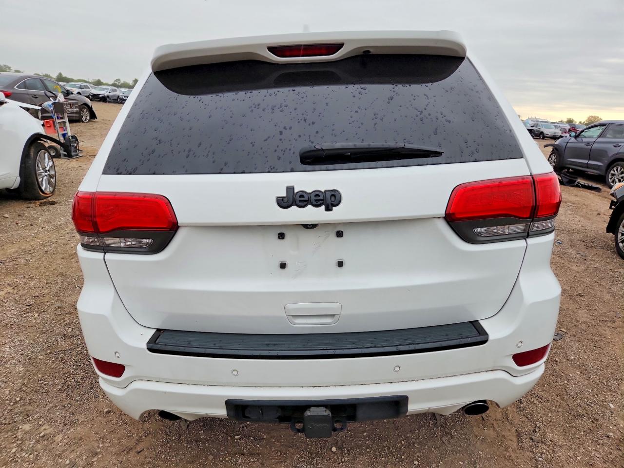 2015 Jeep Grand Cherokee Laredo White vin: 1C4RJFAG8FC758999