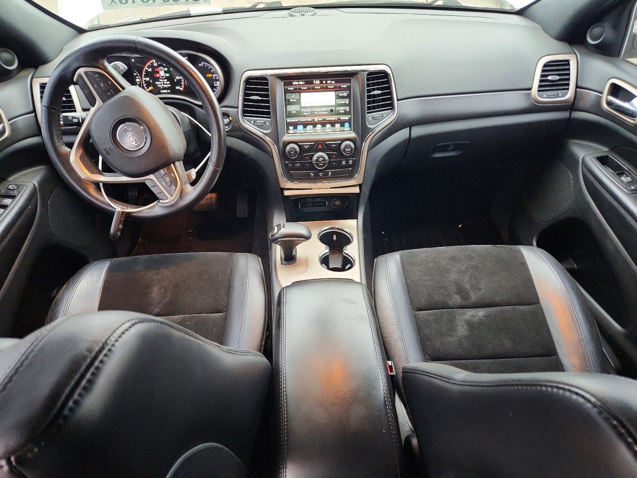 2015 Jeep Grand Cherokee Laredo White vin: 1C4RJFAG8FC758999