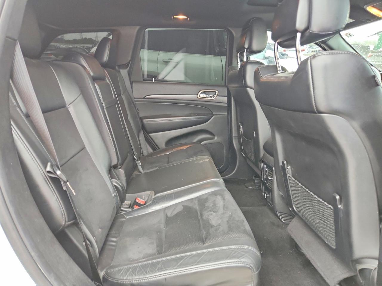 2015 Jeep Grand Cherokee Laredo White vin: 1C4RJFAG8FC758999
