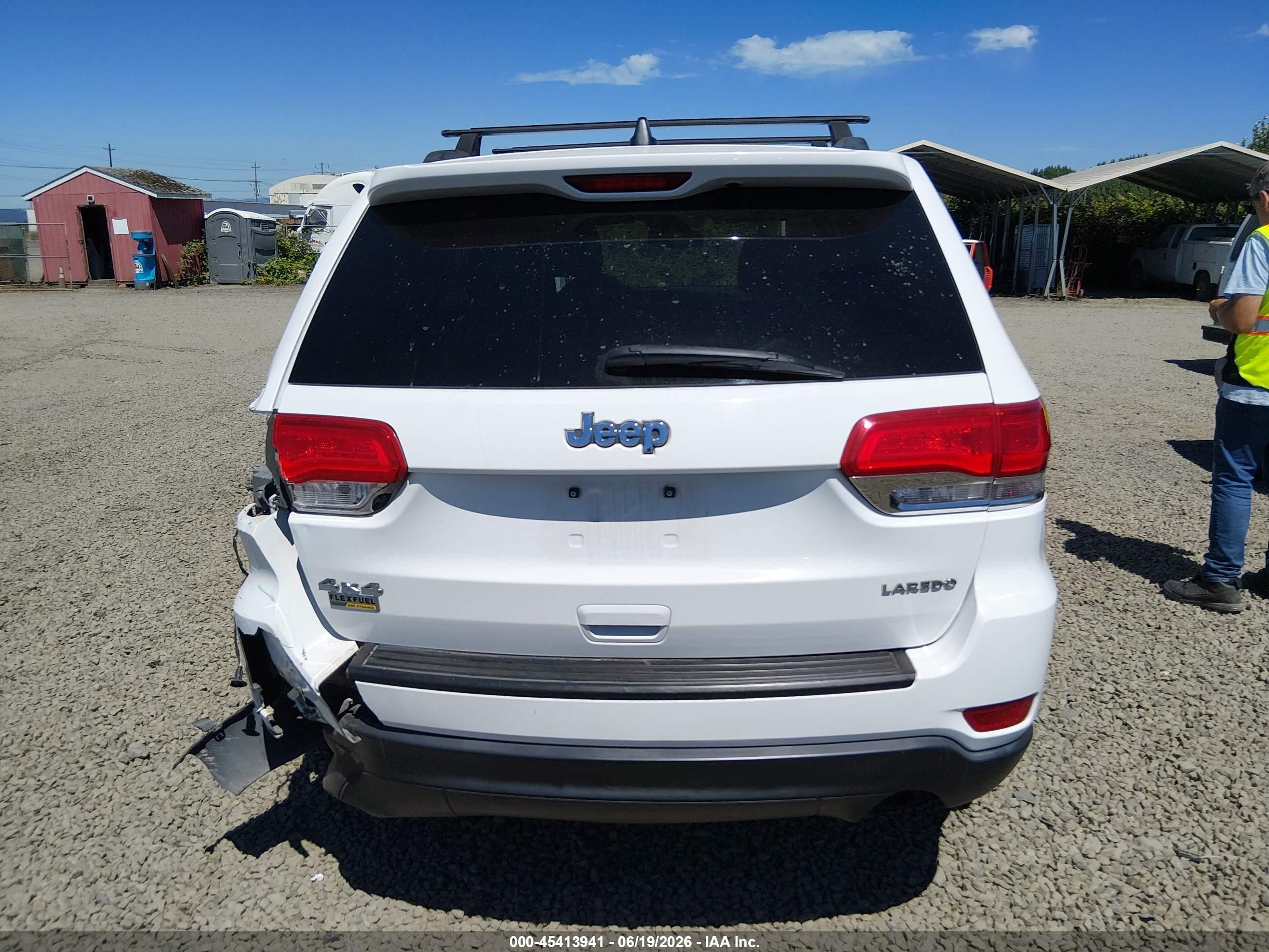 2015 Jeep Grand Cherokee Laredo White vin: 1C4RJFAG8FC858584