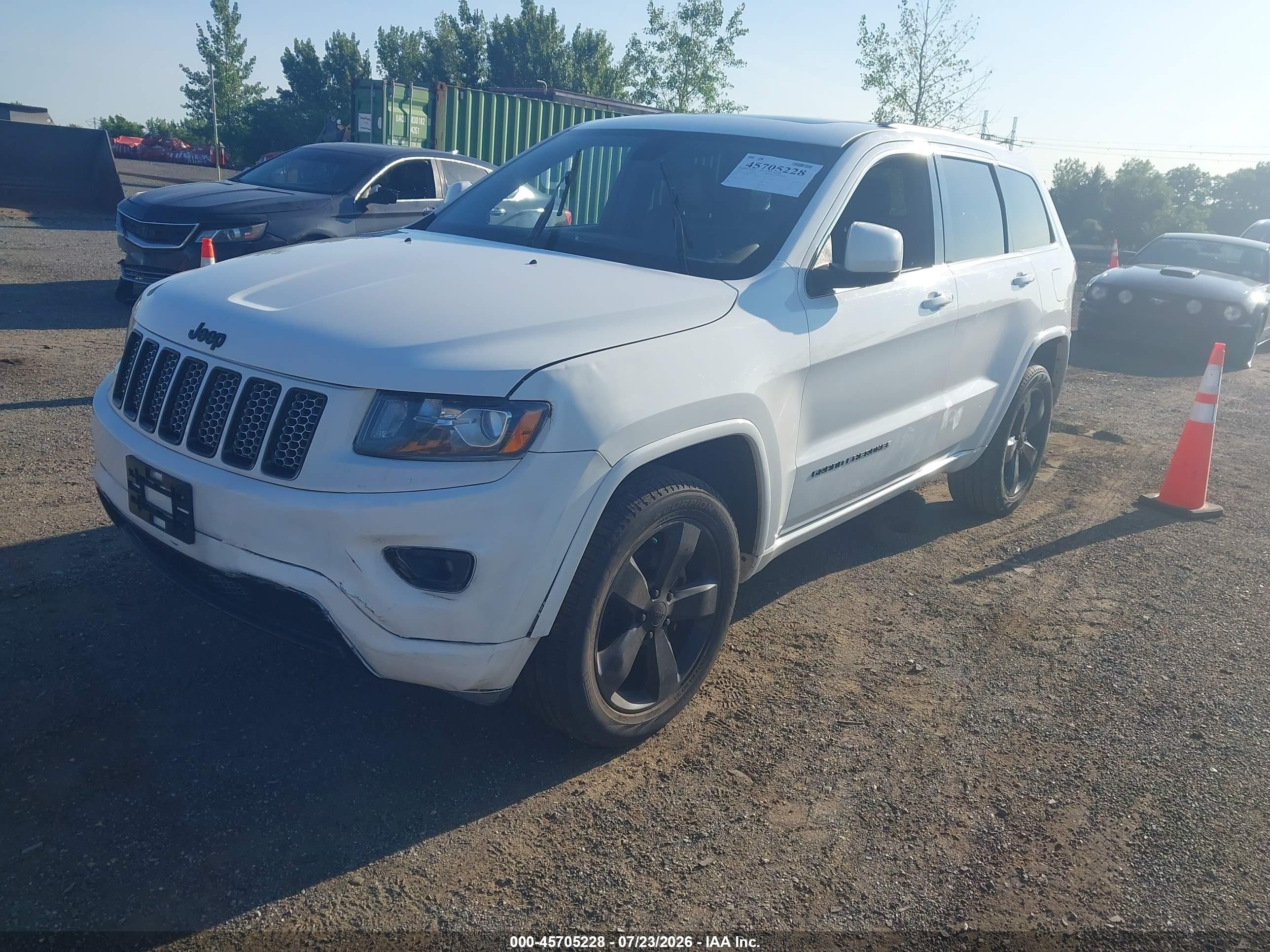 2015 Jeep Grand Cherokee Altitude White vin: 1C4RJFAG8FC941318